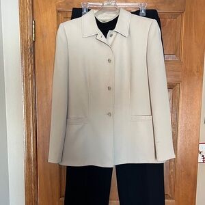 Elegant Cream Women's Jacket